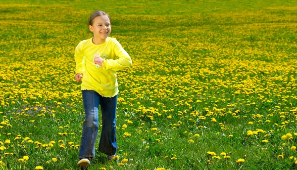 Correndo menina — Fotografia de Stock