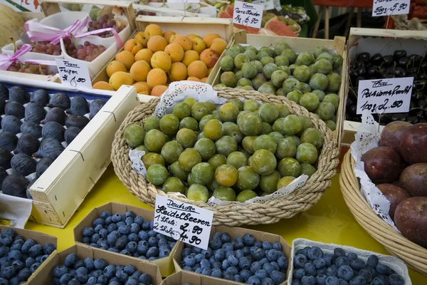 Frukt marknad — Stockfoto