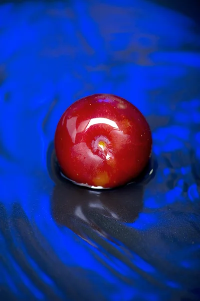 Plum in the water — Stock Photo, Image