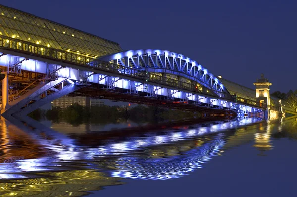 Міст і води — стокове фото