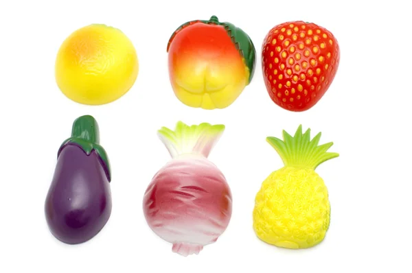 水果和蔬菜在白色 — 图库照片