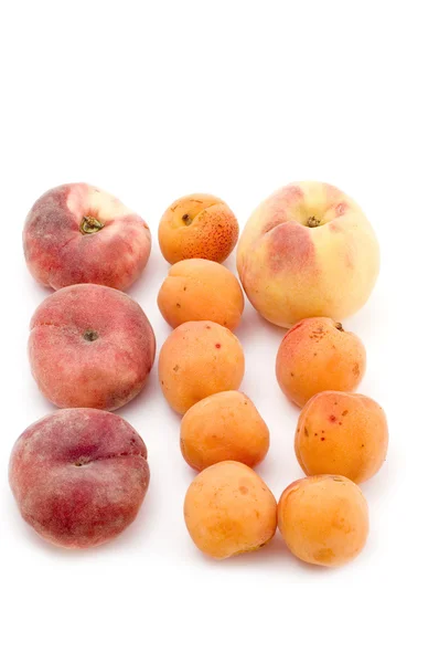 Alperce colorido e pêssego — Fotografia de Stock