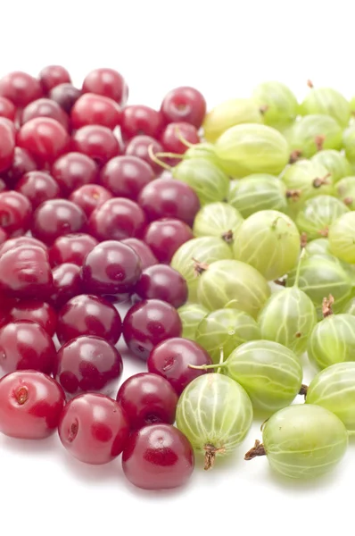 Gooseberry and cherry — Stock Photo, Image