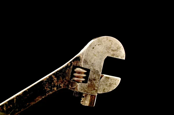 Γαλλικό κλειδί πιθήκων σε μαύρο — Φωτογραφία Αρχείου
