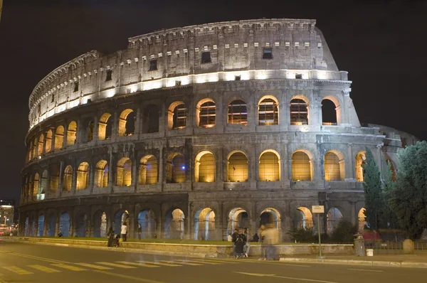 Colosseum i natt — Stockfoto