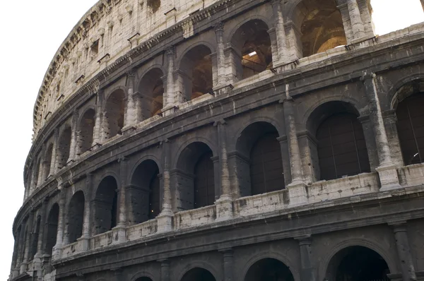 Colosseum på vit — Stockfoto