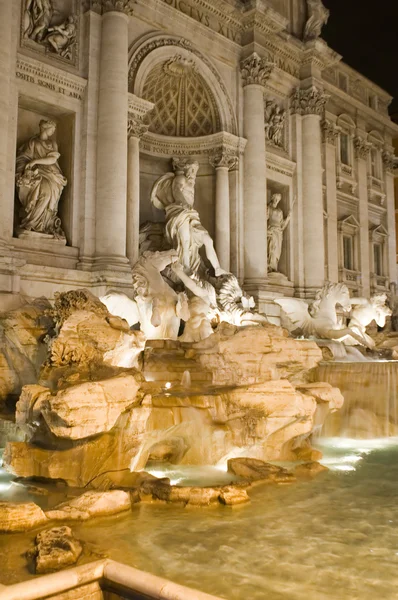 Fontanna w mieście Rzym — Zdjęcie stockowe