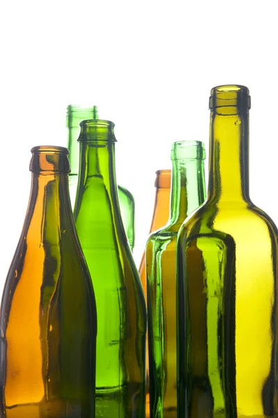 Bottiglia di vetro su primo piano bianco — Foto Stock