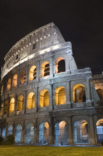 Itálie Kolosea v noci — Stock fotografie