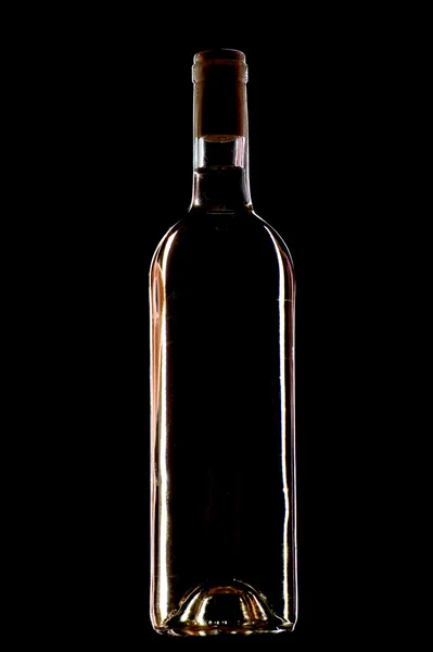 葡萄酒瓶上黑 — 图库照片