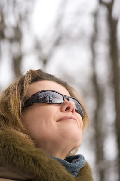 Woman in sun-glasses — Stock Photo, Image