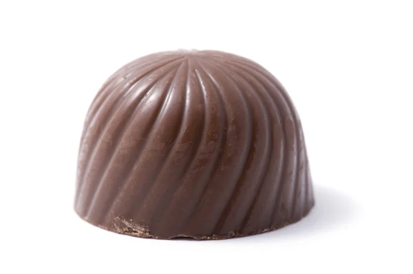 Шоколадні цукерки на білому — стокове фото