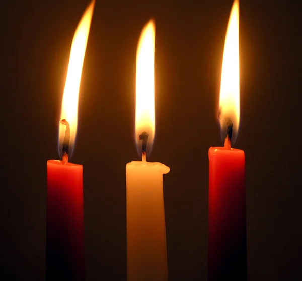 三根燃烧着的蜡烛 — 图库照片
