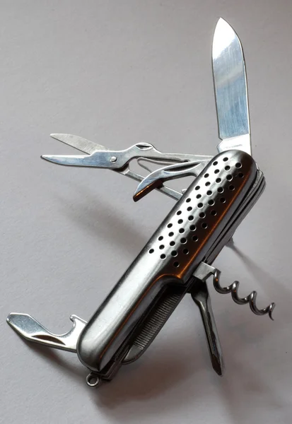 Csillogó fém flic kés — Stock Fotó
