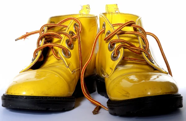 Gelbe Schuhe — Stockfoto