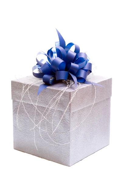 Caja de regalo (aislado en blanco ) —  Fotos de Stock