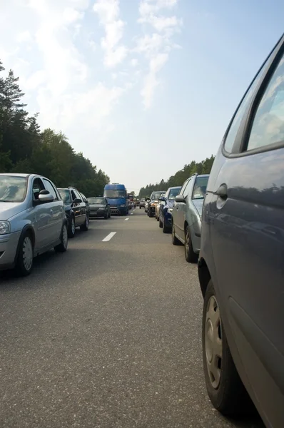 高速公路上的交通堵塞 — 图库照片