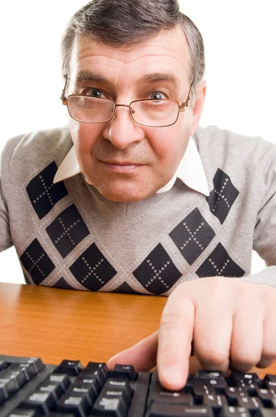 Hombre mayor con computadora Fotos de stock libres de derechos