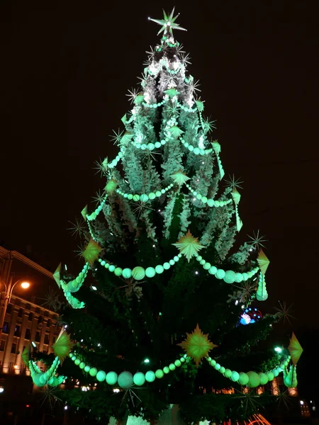 緑のクリスマス firtree の玩具 — ストック写真