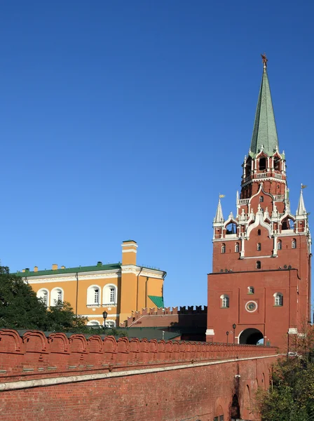Kreml torony az égen háttér — Stock Fotó