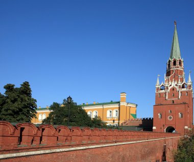 Gökyüzü arka planında Kremlin kulesi