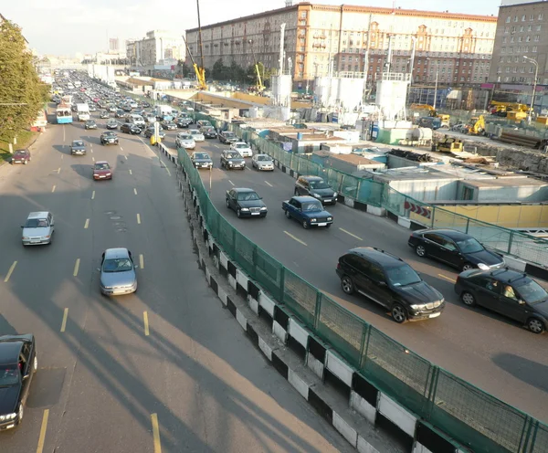 Traffico sulla riparazione stradale — Foto Stock