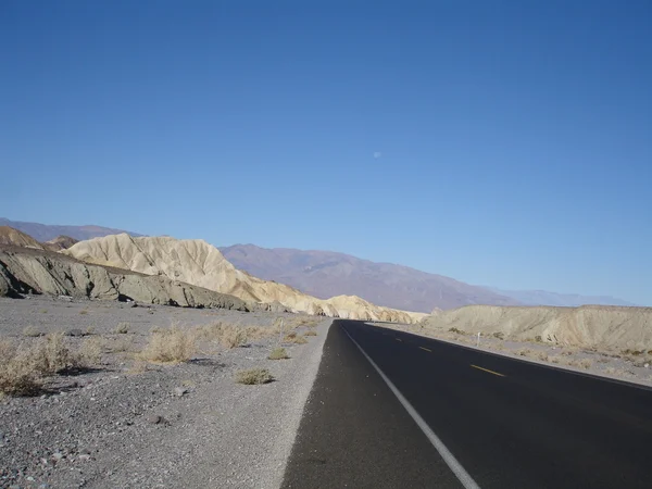 Death Valley empty road — Stock Photo, Image