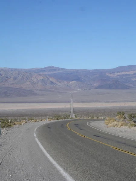 Death Valley empty road — Stock Photo, Image