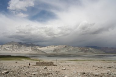 Sand dunes in western China clipart