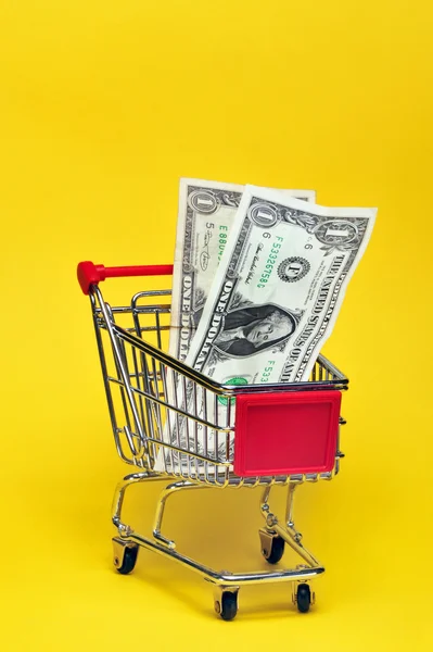 Einkaufen für Geld — Stockfoto