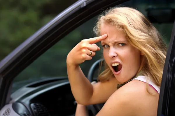 Girl screams to another driver — Stock Photo, Image
