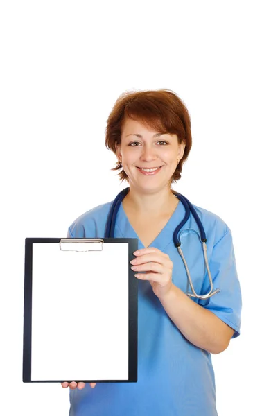 Doctor sosteniendo hoja de papel en blanco aislado — Foto de Stock