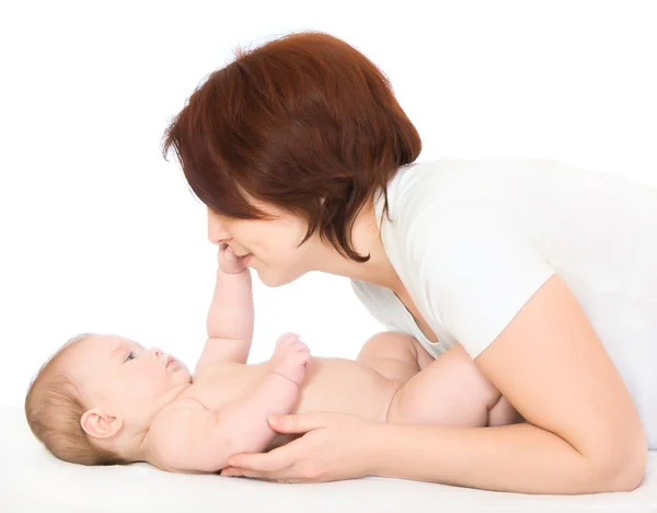 Kleine baby met moeder — Stockfoto