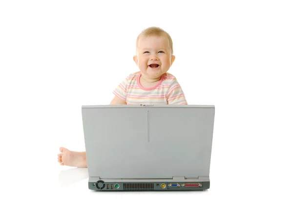 Liten bebis med laptop #7 isolerade — Stockfoto