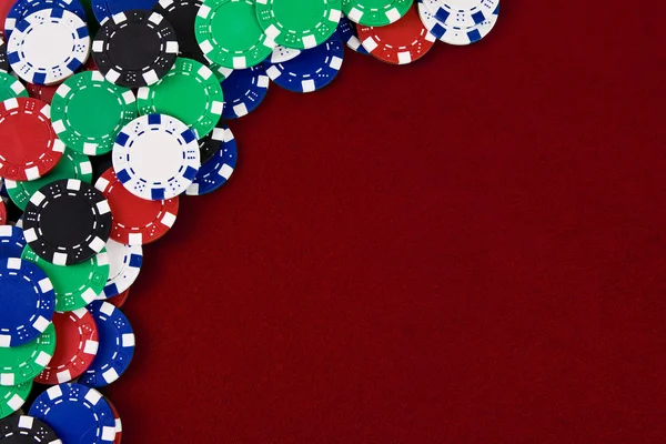 赌博筹码红色背景 — 图库照片