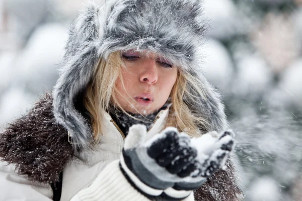 Portret kobiety, zima — Zdjęcie stockowe