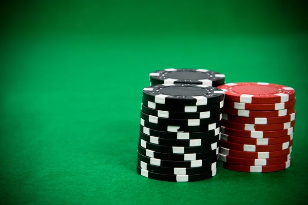 Poker fişleri yığını — Stok fotoğraf