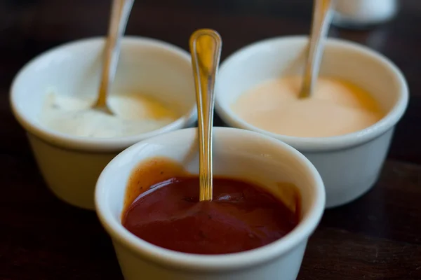 Colorido trío de salsas — Foto de Stock