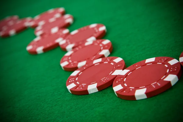Rote Pokerchips — Stockfoto