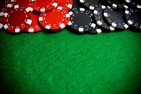 Казино, азартні ігри чіпси — стокове фото