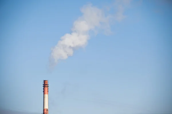 Chimney smoke as a CO2 symbol - global warming — Stock Photo, Image