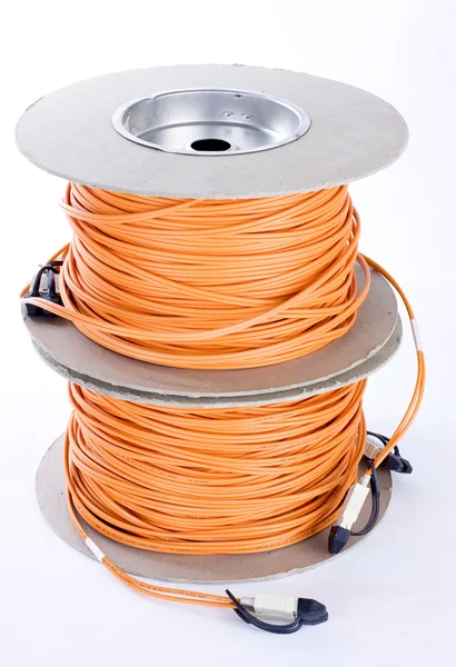 Câbles à fibres optiques connectés — Photo