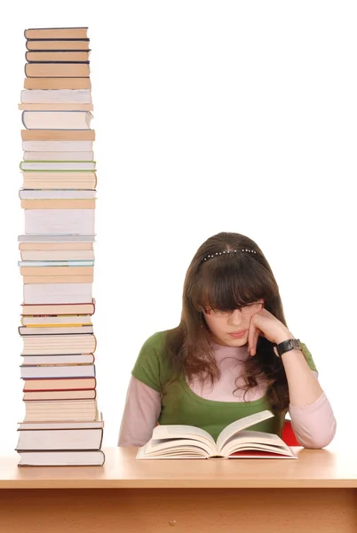 Девочка и книги — стоковое фото