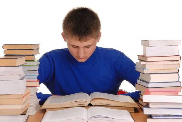 Nastolatek czytanie książek — Zdjęcie stockowe