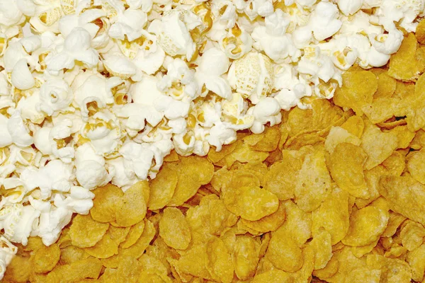 Popcorn und Cornflakes. — Stockfoto