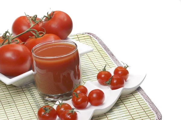 Meyve suyu ve domates. — Stok fotoğraf
