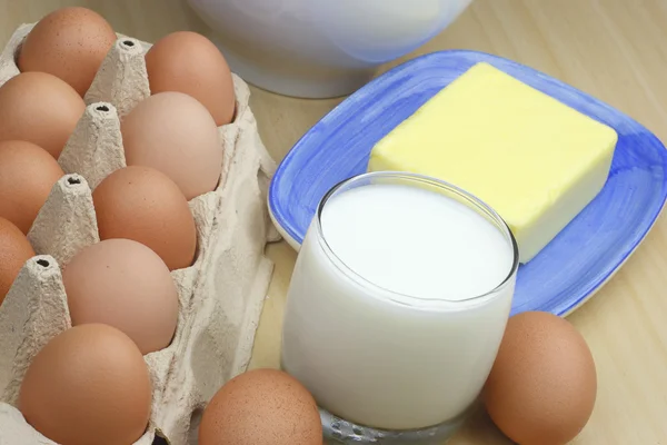 卵、牛乳、バター — ストック写真