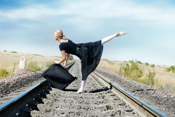 Viajar de bailarina de ballet —  Fotos de Stock