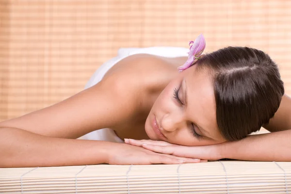 Frau bei der Massage — Stockfoto