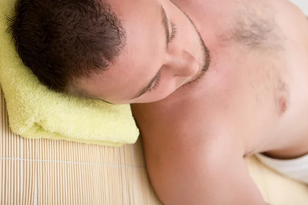 Man in massage — Stockfoto